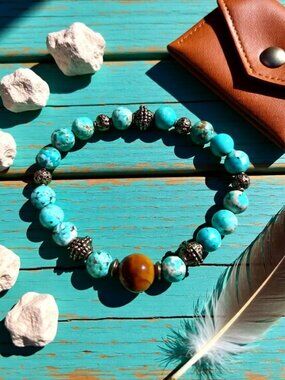 Gorgeous Southwest & Boho Vibe Stretch Bracelet - Turquoise Magnesite & TigerEye